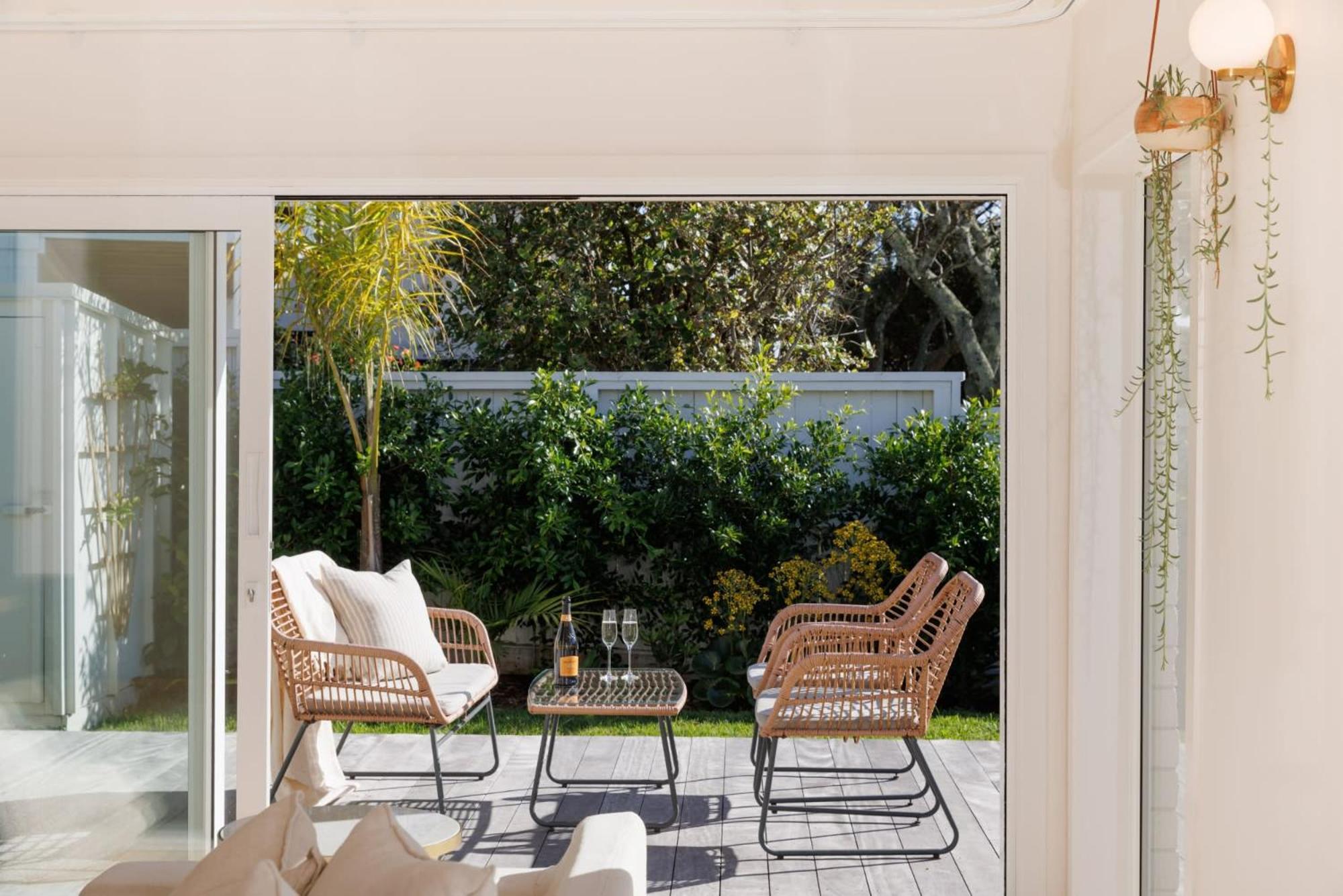 The Endless Summer Home - Beach And Town Location Mount Maunganui Eksteriør billede